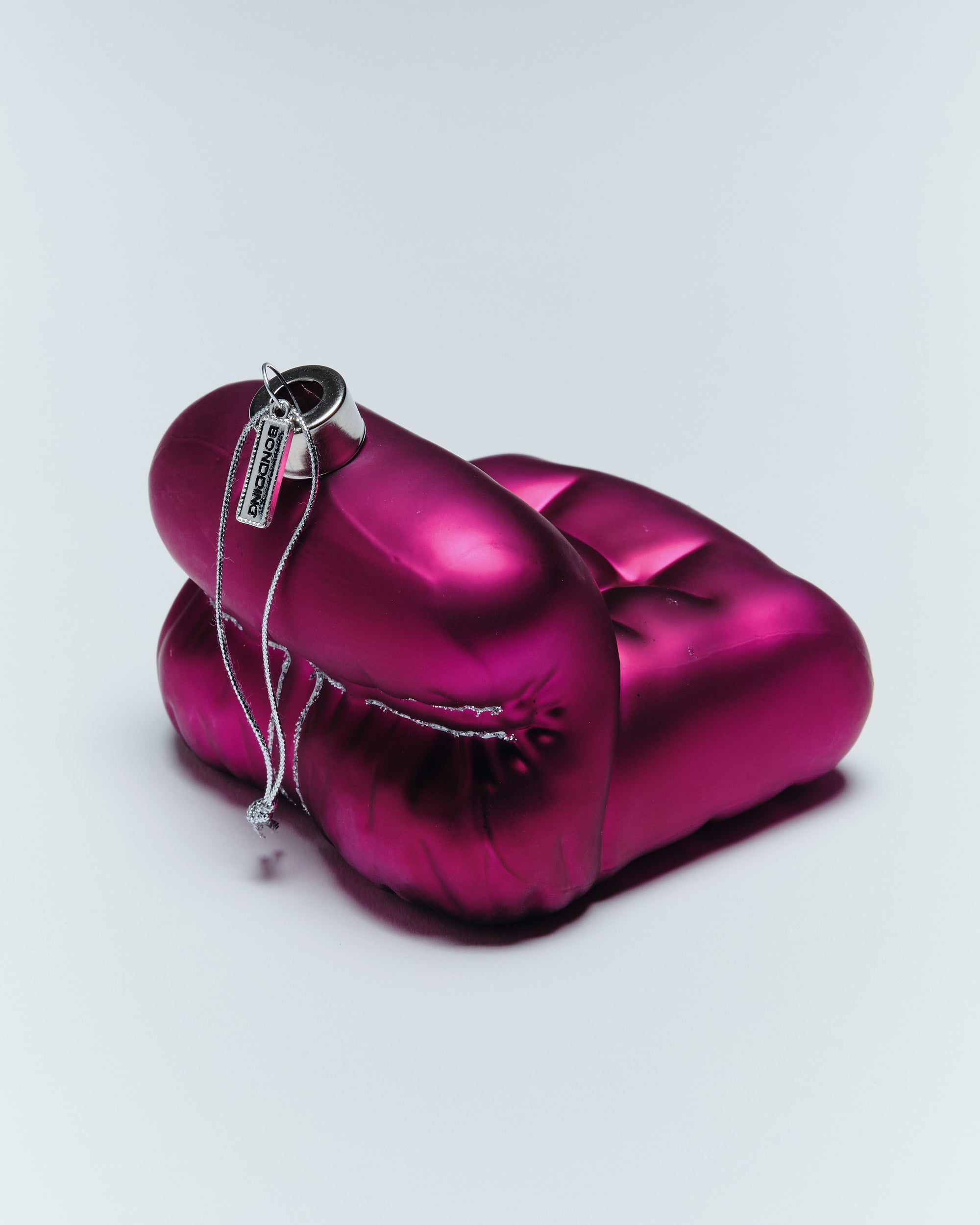 BONDDING RESTRAINT CHAIR ORNAMENT