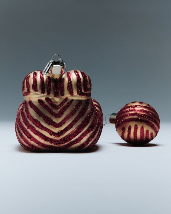 BONDDING PROTEST CHAIR ORNAMENT