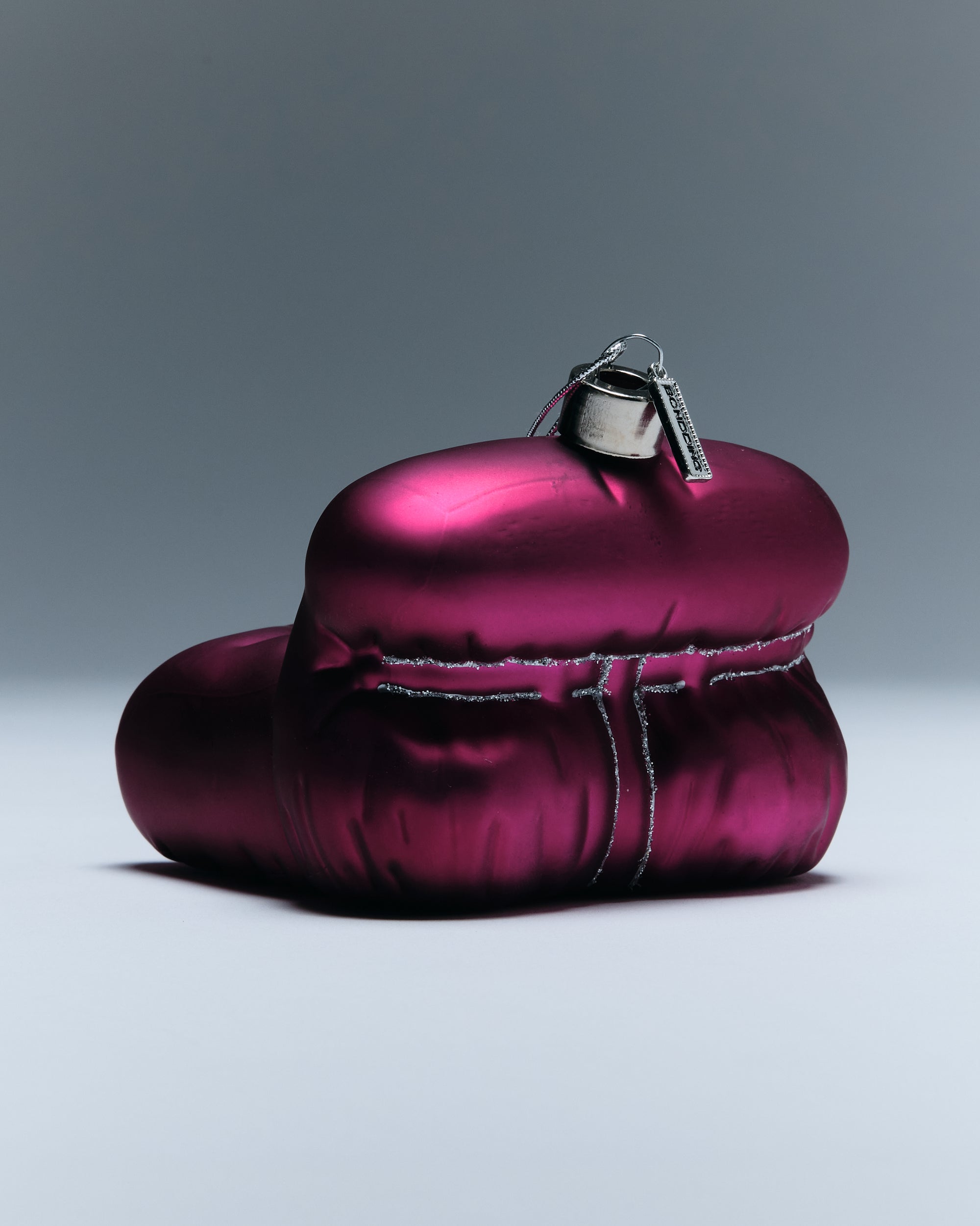 BONDDING RESTRAINT CHAIR ORNAMENT