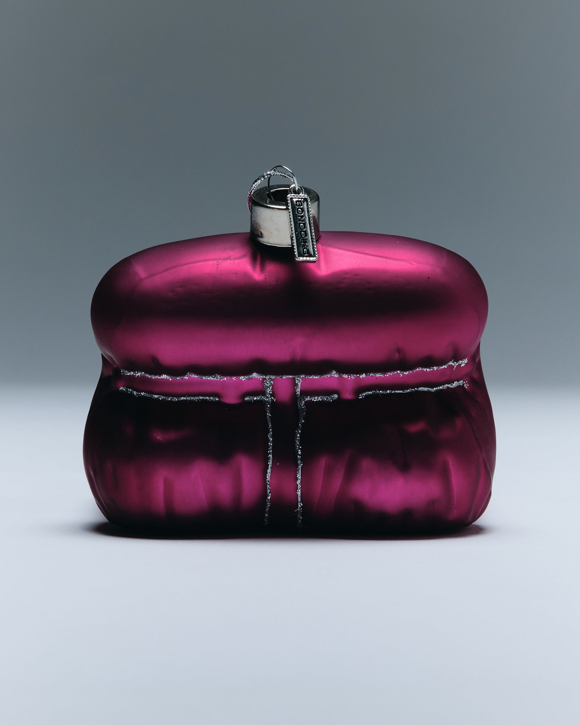 BONDDING RESTRAINT CHAIR ORNAMENT