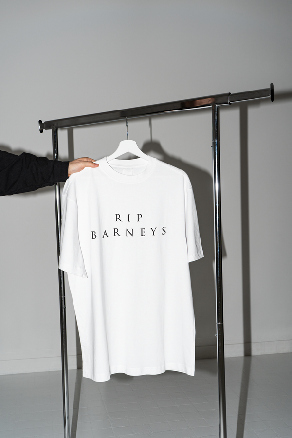 BONDDING "RIP BARNEYS" T SHIRT