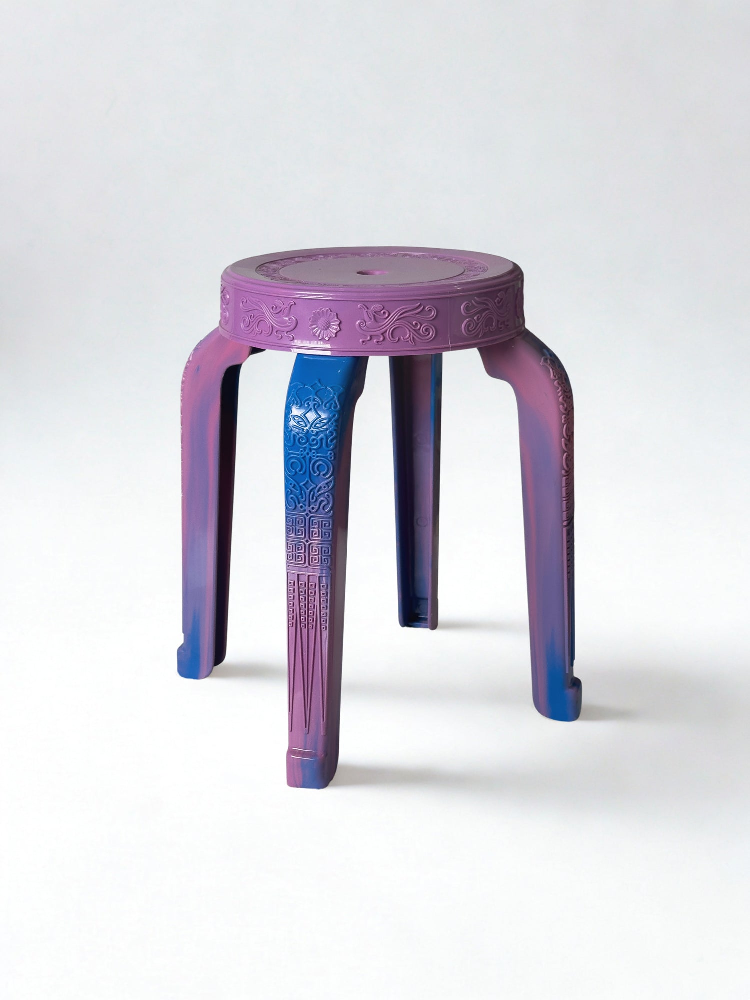 RUMBA BOR CHOEI RECYCLED PLASTIC STOOL